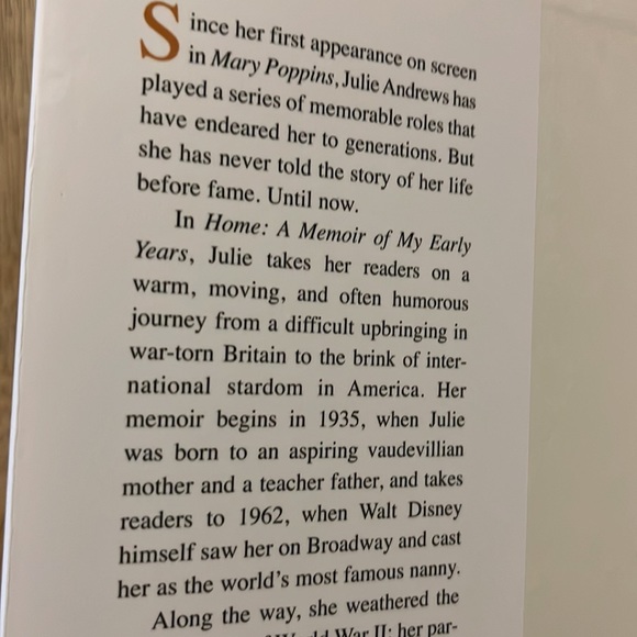 Julie Andrews Autobiography Home and Home Work - Picture 9 of 11